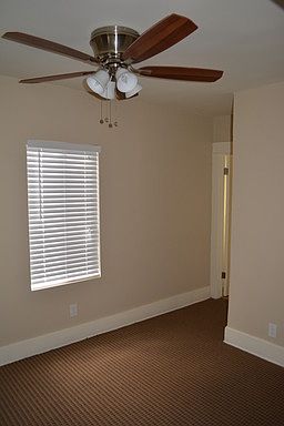 4th image of 11507 Laurel Ave