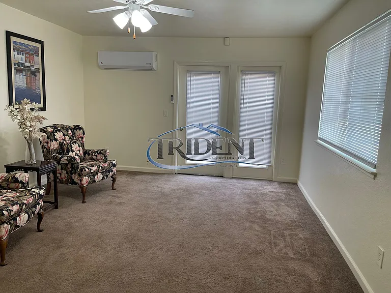 4400 Martel Dr — Photo 2