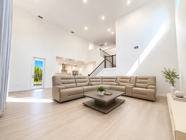 2321 Endeavor Way — Photo 4
