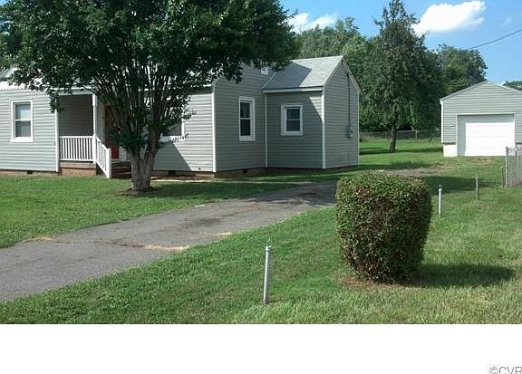 2nd image of 104 Montezuma Ave