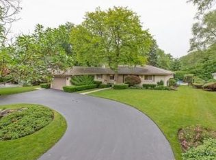 2617 Bob O Link Ln, Northbrook, IL