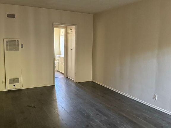 2nd image of 1680 N Wilton Pl APT 21