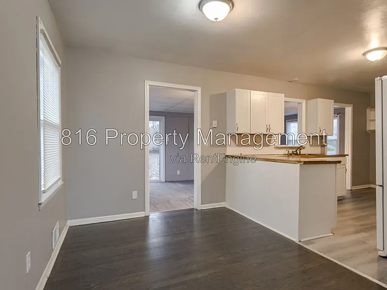 8710 Kentucky Ave — Photo 5