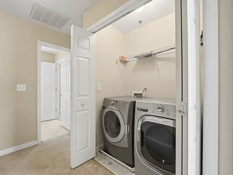 247 Cottonwood Creek Cir #1 — Photo 17