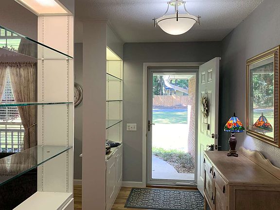2nd image of 250 SW Harmony Ln