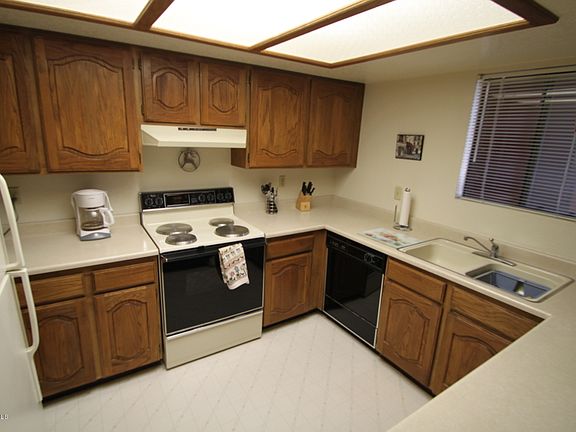 3rd image of 12222 N PARADISE VILLAGE Parkway S #246