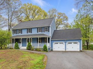 5 Walnut Ln, Middleton, MA 01949