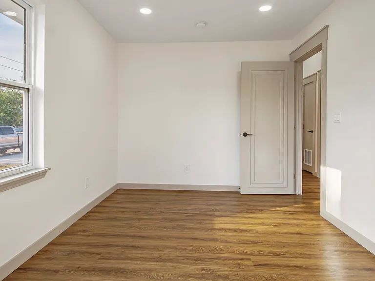 112 N Gayle Ave — Photo 30