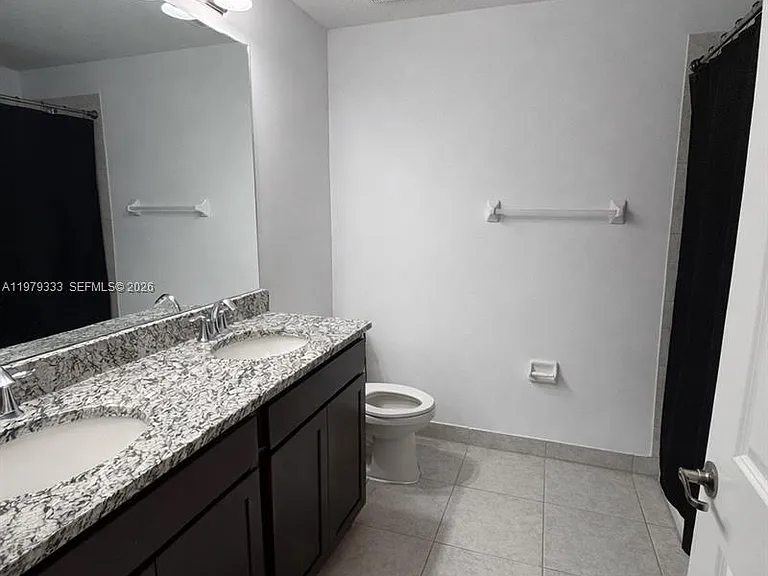 445 NW 36th Ave — Photo 17
