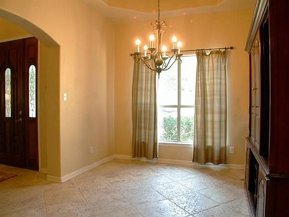 5th image of 6810 Willow Oak Dr