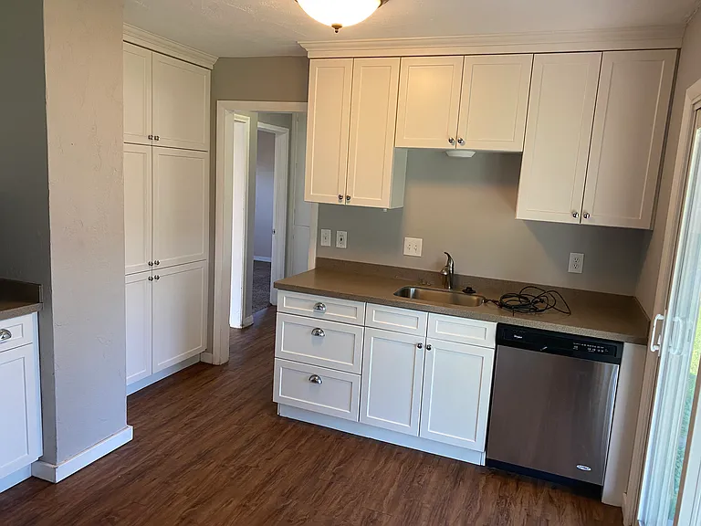 1731 W 50 N — Photo 12