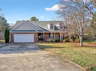 310 Oconee Ct, McDonough, GA 30252
