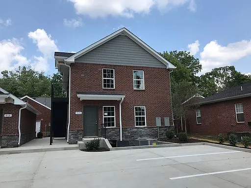 517B Crestland Ave — Photo 6