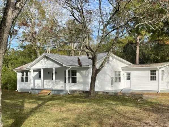 7316 Highway 613, Moss Point, MS 39563