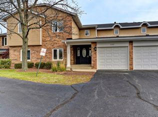 622 Dana Ct APT A, Naperville, IL 60563