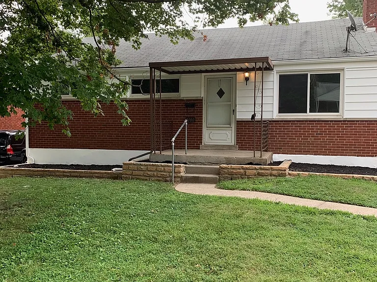 2180 Townhill Dr — Photo 34