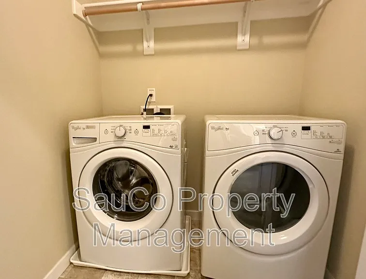 456 SW 203rd Ter — Photo 12
