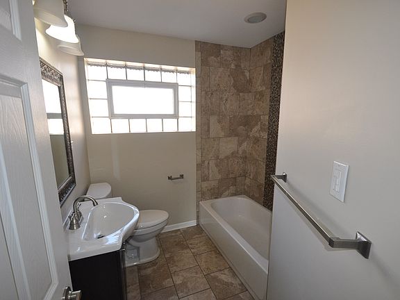 5th image of 8840 S Albany Ave