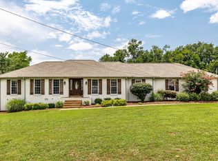 209 Brookhaven Dr, Gallatin, TN 37066