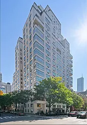 605 Park Avenue in Lenox Hill