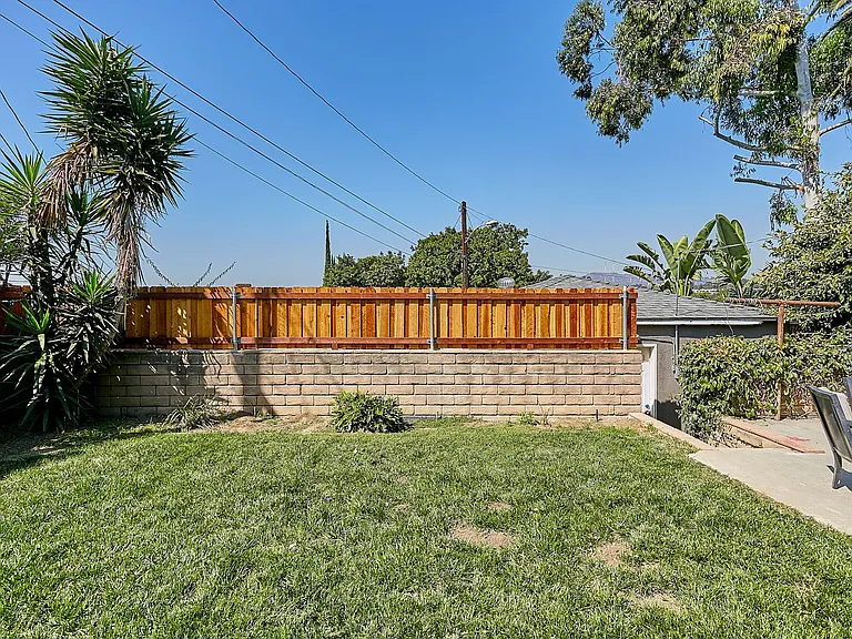 1603 Sargent Pl — Photo 22