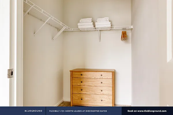 Rented by The Blueground | media 94