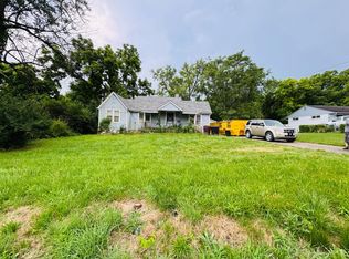 211 Riddle Rd, Cincinnati, OH 45215