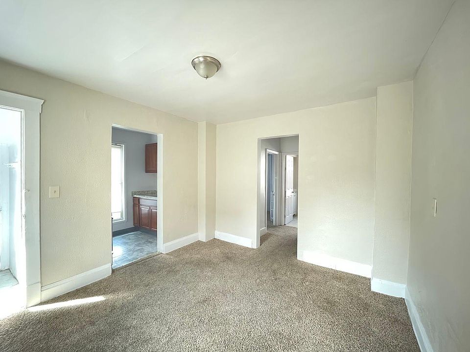 2nd image of 8018 Theota Ave