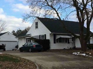 2433 Deborah Dr SW, Cedar Rapids, IA 52404