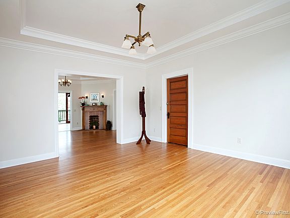 5th image of 930 22nd St