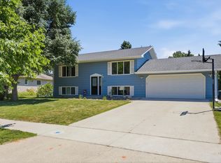 2832 Westgate Dr S, Fargo, ND 58103