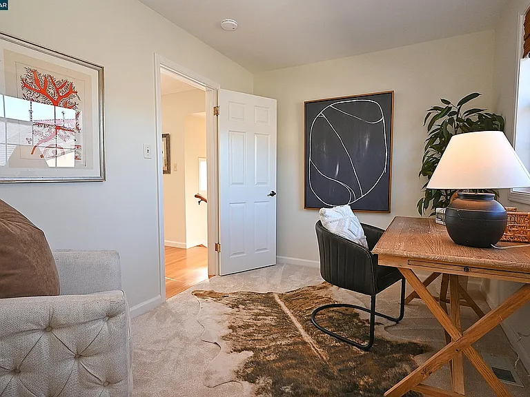 211 Cambridge Ave — Photo 34
