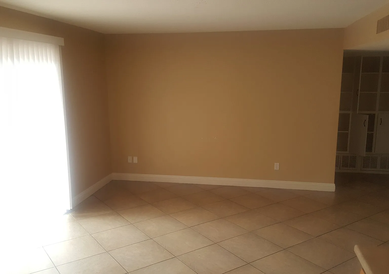 Nice 3 bedroom home ready for immediate move in. — Photo 3