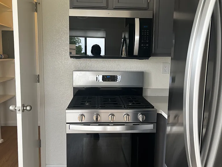 2900 Vista Del Rey NE #20A — Photo 7