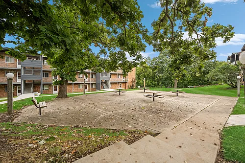River Oaks Photo 1