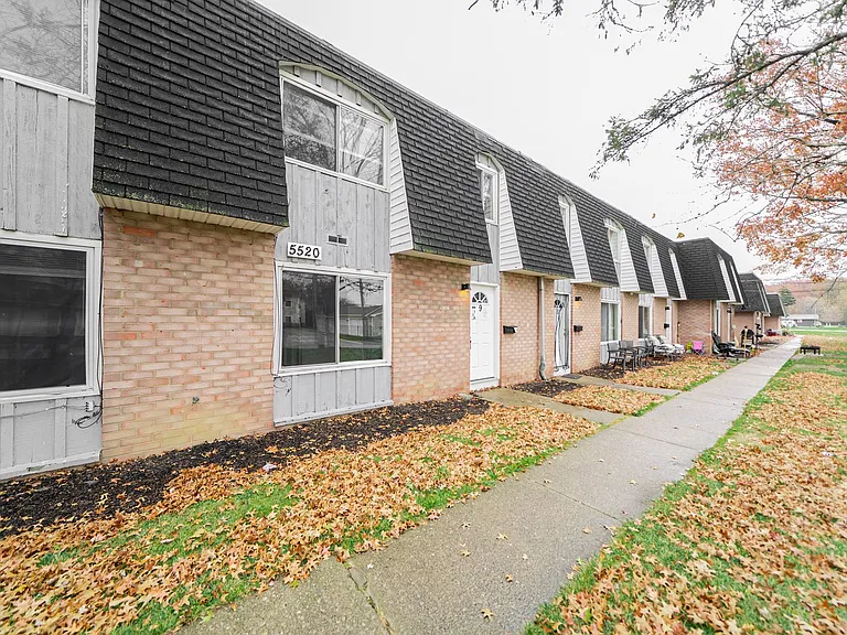 5520 Beavercrest Dr — Photo 15