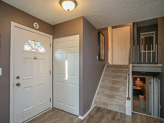 2nd image of 26962 Southwood Ln