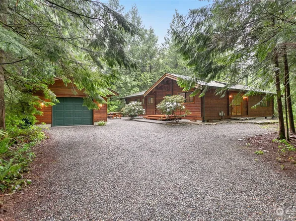 562 Sprague Valley Drive, Maple Falls, WA 98266