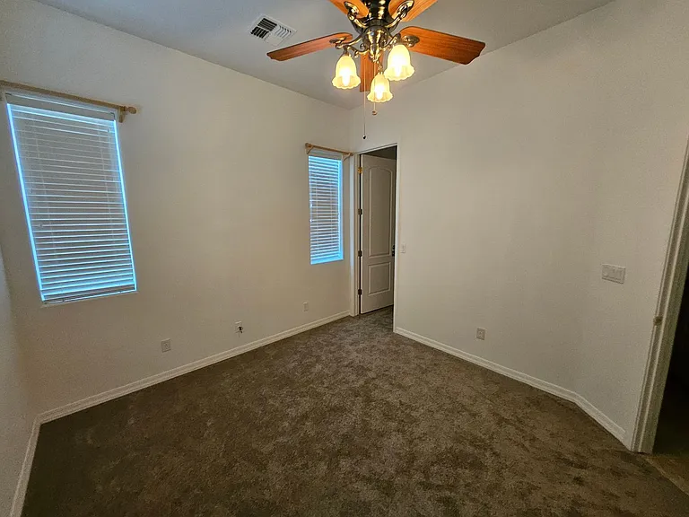 2694 Sanctuary Dr — Photo 16