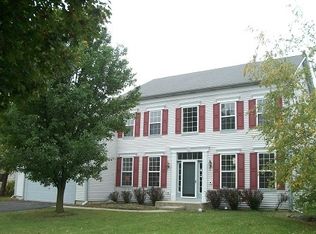 810 Majestic Dr, Algonquin, IL
