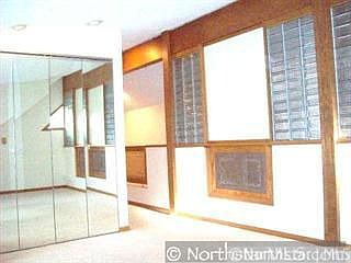 4th image of 923 Orchard Ave