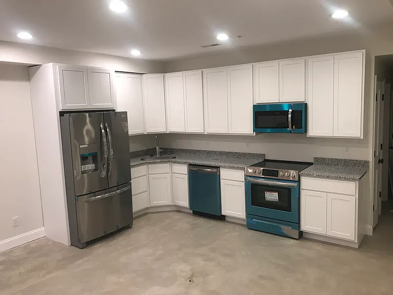 212 T St NW #BASEMENT — Photo 1