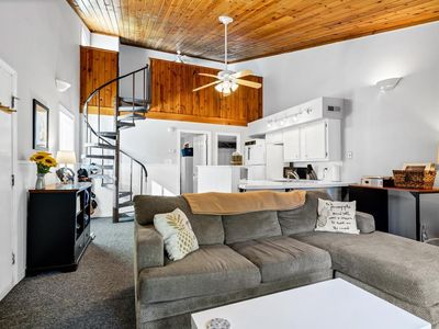 279 Driftwood Ln, Edisto Island, SC, 29438