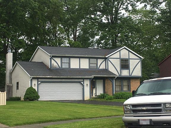 3rd image of 215 Lake Dr SW
