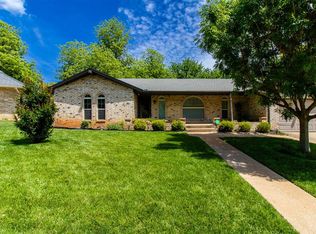 904 East Dr, Edmond, OK 73034