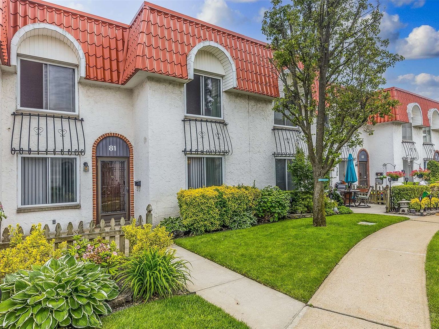 81 Alhambra Drive UNIT 81, Oceanside, NY 11572 Zillow