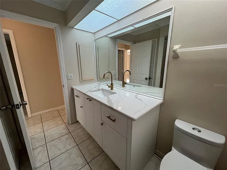 1516 Abel St — Photo 23