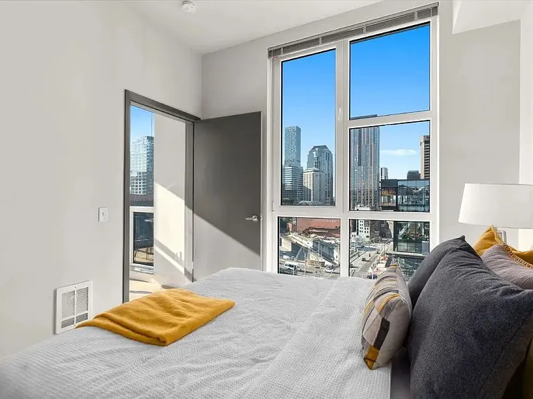 Pivot Apartments — Photo 14