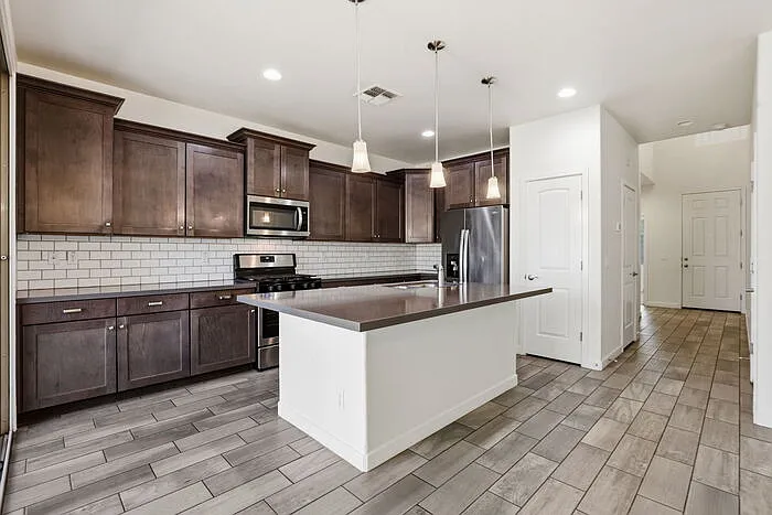 692 N Blackbird Dr — Photo 6