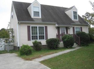 1432 Fortingale Cir, Sandston, VA 23150